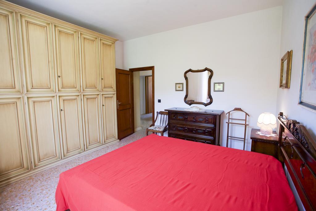 Villa Leo Портоферайо Стая снимка